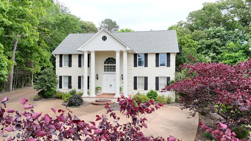 418 Eastern Shores Dr, Lexington, TN, 38351-1227 | Card Image