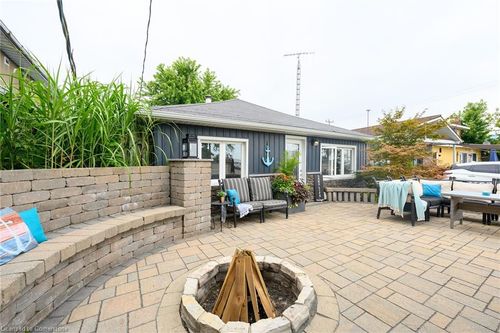 99 Cedar Dr, Turkey Point, ON, N0E1T0 | Card Image
