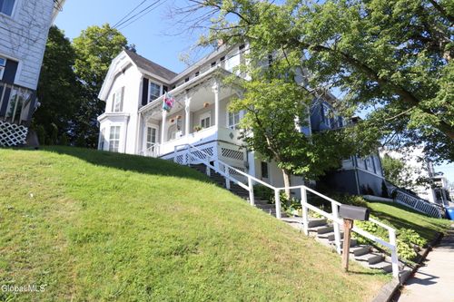 26 Younglove Ave, Cohoes, NY, 12047-2732 | Card Image