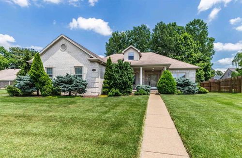 4630 Fieldcrest Place Cir, Newburgh, IN, 47630-2316 | Card Image