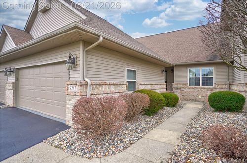 2-9247 Copper Ridge Dr, Davison, MI, 48423-8647 | Card Image