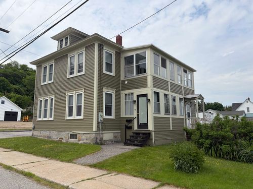 78 7th St, Berlin, NH, 03570-3056 | Card Image