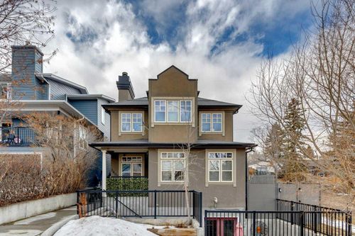 3607 1 Street Sw, Home with 5 bedrooms, 4 bathrooms and 2 parking in Calgary AB | Card Image