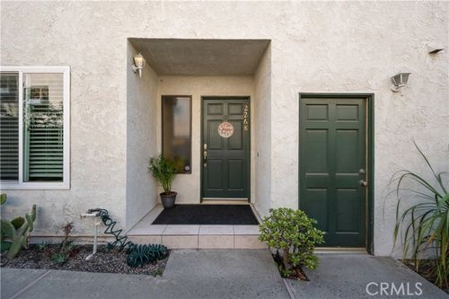 3-2268 Rose Ave, Signal Hill, CA, 90755-3790 | Card Image