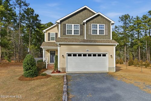 565 W Philadelphia Ave, Pinebluff, NC, 28373-8380 | Card Image