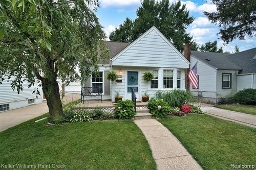 2259 Cambridge Rd, Berkley, MI, 48072-1767 | Card Image