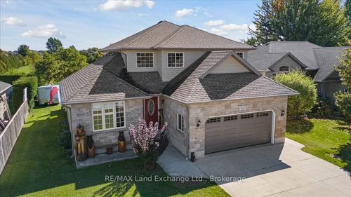 903 Highland St, Port Elgin, ON, N0H2C2 | Card Image