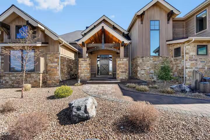 Residential in Powell Butte 4