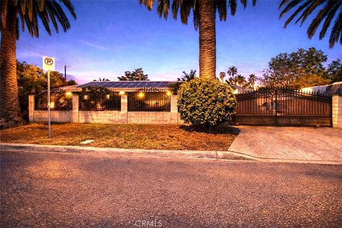 7705 Ben, North Hollywood, CA, 91605 | Card Image
