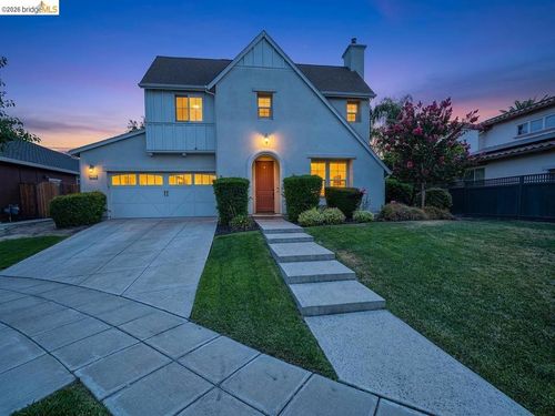 1327 Remington Ct, Tracy, CA, 95377-6718 | Card Image
