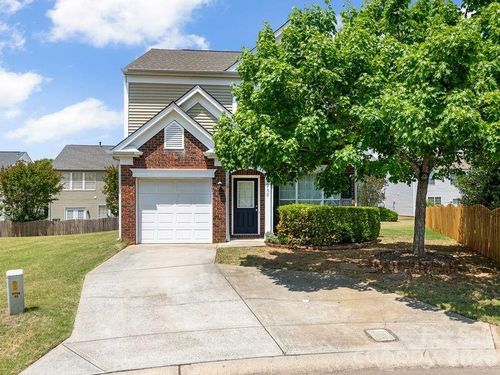 2450 Normancrest Ct, Charlotte, NC, 28270-1106 | Card Image