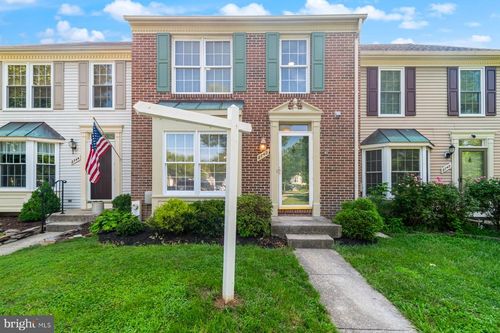 8742 Manahan Dr, ELLICOTT CITY, MD, 21043-5461 | Card Image