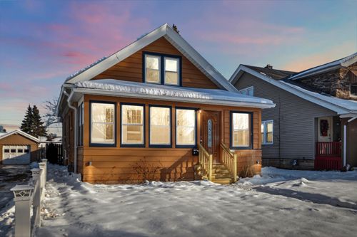 1110 S 85th St, WEST ALLIS, WI, 53214-2958 | Card Image