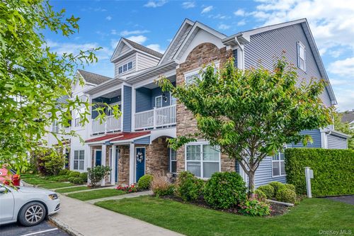 135-135 Rosebud Ct, Patchogue, NY, 11772-4180 | Card Image