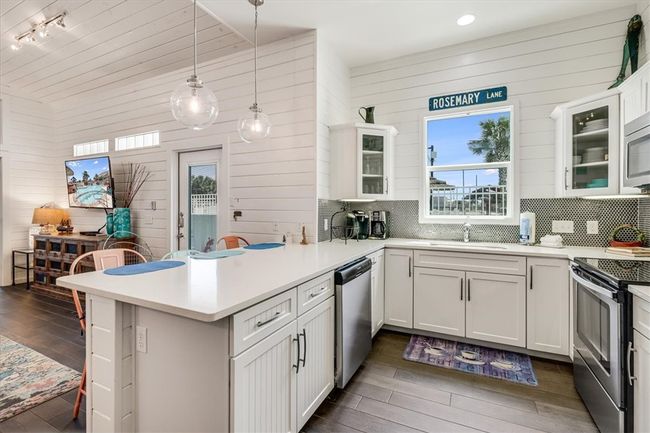 UNIT-201 - 2212 State Highway 361, Townhouse with 3 bedrooms, 3 bathrooms and 2 parking in Port Aransas TX | Image 13
