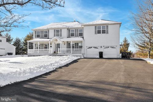 111 Clayton Ct, North Wales, PA, 19454-1828 | Card Image