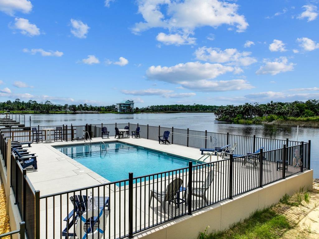 Land in Steinhatchee