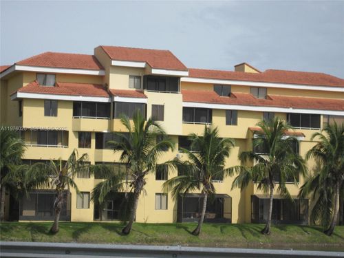 a-405-8305 Sw 152 Av, Miami, FL, 33193 | Card Image