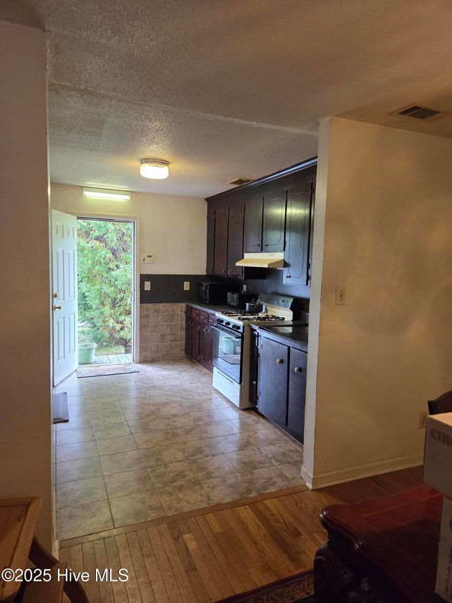 1118 Mapleton St, House other with 3 bedrooms, 2 bathrooms and 2 parking in Roanoke Rapids NC | Image 5