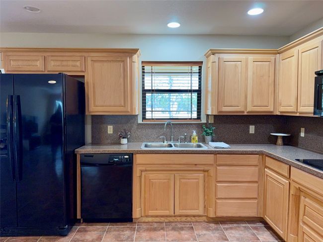 350 Private Road 1407, House other with 1 bedrooms, 2 bathrooms and null parking in Morgan TX | Image 7