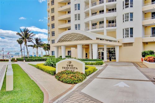 apt-1205-808 Brickell Key Dr, Miami, FL, 33131-2686 | Card Image