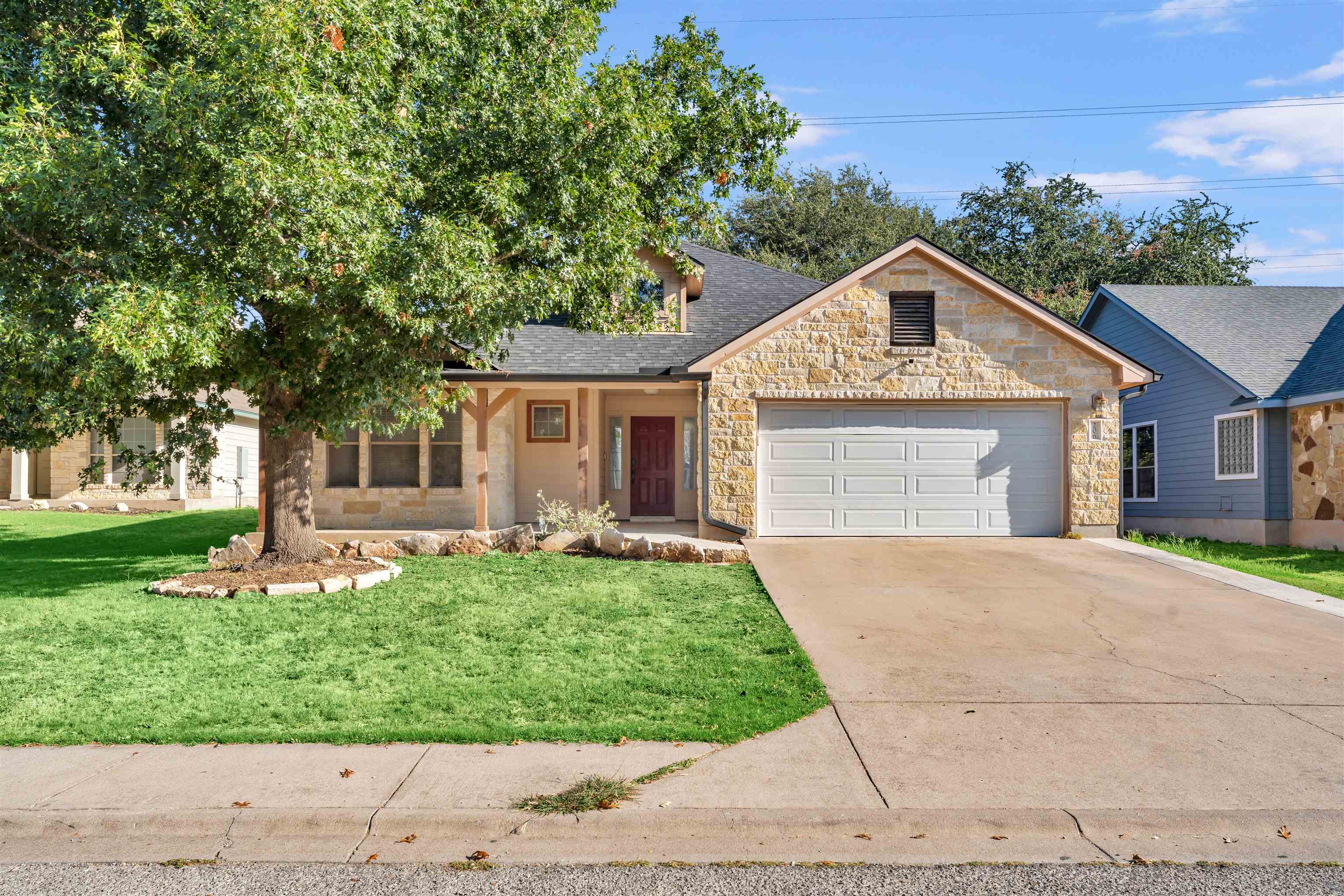 Residential Lease in Burnet