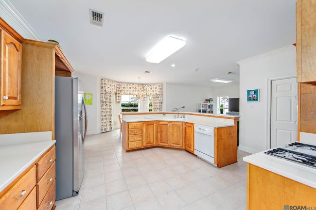 7768 Highway 1, House other with 3 bedrooms, 3 bathrooms and 4 parking in Lockport LA | Image 4