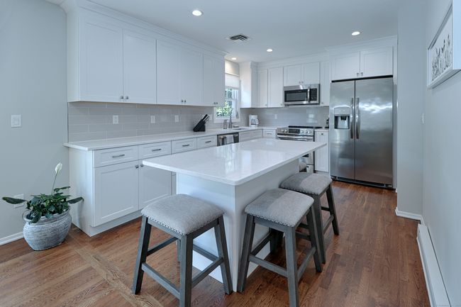 21 Thistle Rd, House other with 4 bedrooms, 3 bathrooms and null parking in Norwalk CT | Image 11