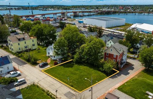 7 Orange Street, Portland, ME, 04102 | Card Image