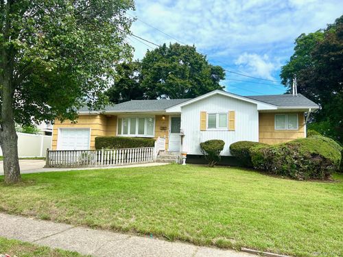 97 Ellery St, Brentwood, NY, 11717-2701 | Card Image