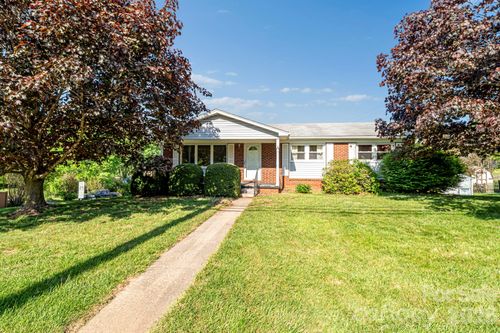 167 Mount Carmel Rd, Asheville, NC, 28806-9718 | Card Image