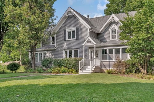 313 E George St, Odell, IL, 60460-9632 | Card Image