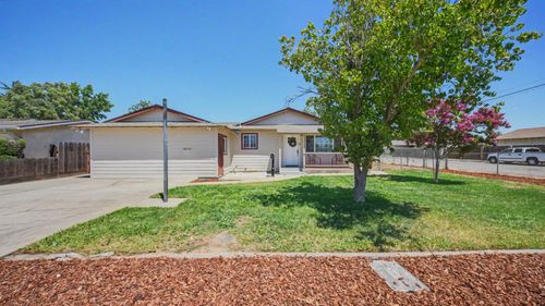 6600 8th St, Riverbank, CA, 95367-2504 | Card Image
