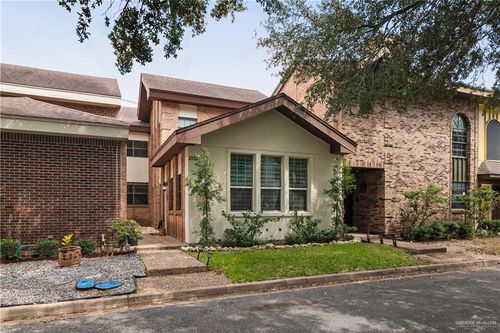 2113 S 6th St, McAllen, TX, 78503-3061 | Card Image