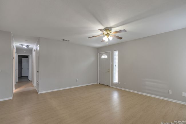 APT-20 - 1051 Country Club Dr, Condo with 3 bedrooms, 2 bathrooms and null parking in Seguin TX | Image 12