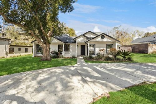 407 Forest Rd, MOUNT DORA, FL, 32757-9576 | Card Image