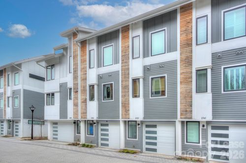 2737 Shenandoah Ave, Charlotte, NC, 28205-6936 | Card Image