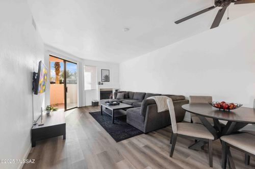 1103-5675 N Camino Esplendora, Tucson, AZ, 85718-4566 | Card Image