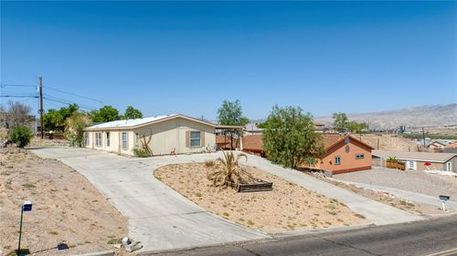 1277 Arcadia Blvd, Bullhead City, AZ, 86442-6959 | Card Image