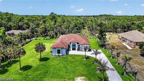 563 15th St Nw, NAPLES, FL, 34120-1909 | Card Image