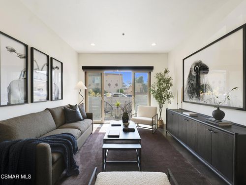 104-5016 Bakman Ave, North Hollywood, CA, 91601 | Card Image