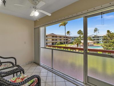 K225 - 5300 Washington St, Condo with 2 bedrooms, 1 bathrooms and null parking in Hollywood FL | Image 1