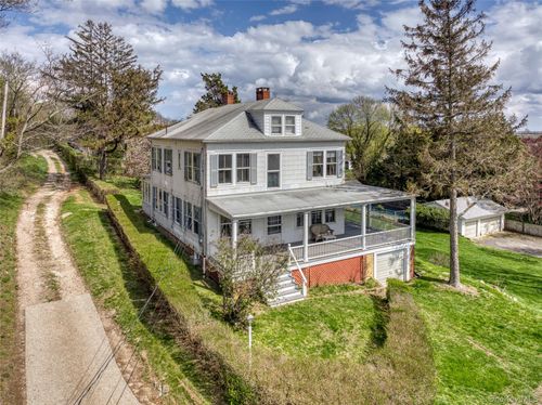 100 Maple Ln, Orient, NY, 11957 | Card Image
