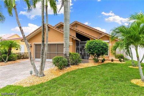 526 100th Avenue N, Naples, FL, 34108 | Card Image