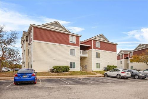 apt-302-525 Southwest Pkwy, College Station, TX, 77840-7140 | Card Image