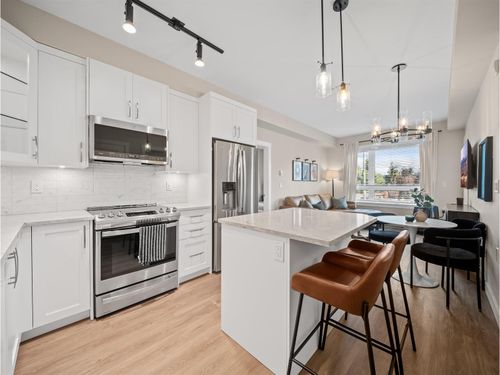 a524-8233 208b St, Langley, BC, V2Y4M7 | Card Image