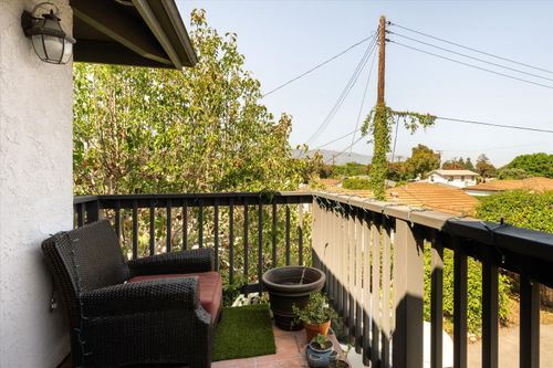 apt-d-820 W Victoria St, SANTA BARBARA, CA, 93101-4782 | Card Image