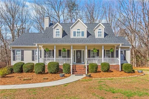 2064 Union Cross Rd, Winston Salem, NC, 27107-6410 | Card Image