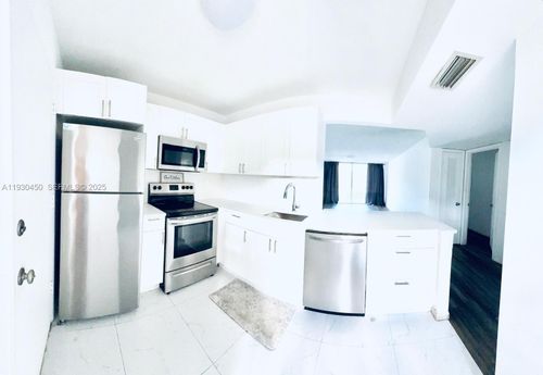 d207-1401 Ne 191st St, Miami, FL, 33179-6104 | Card Image