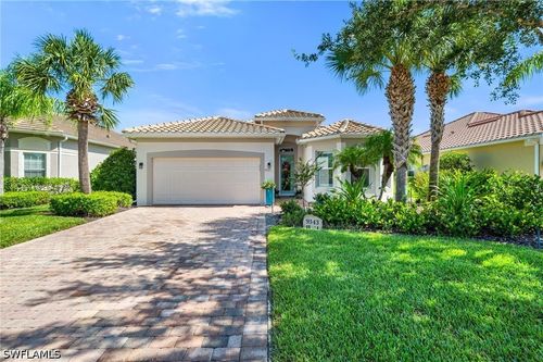 9343 Fieldstone Ln, NAPLES, FL, 34120-5225 | Card Image